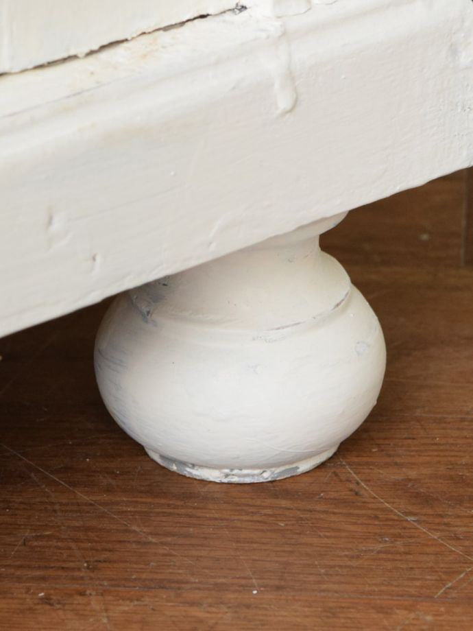 アンティーク家具の脚