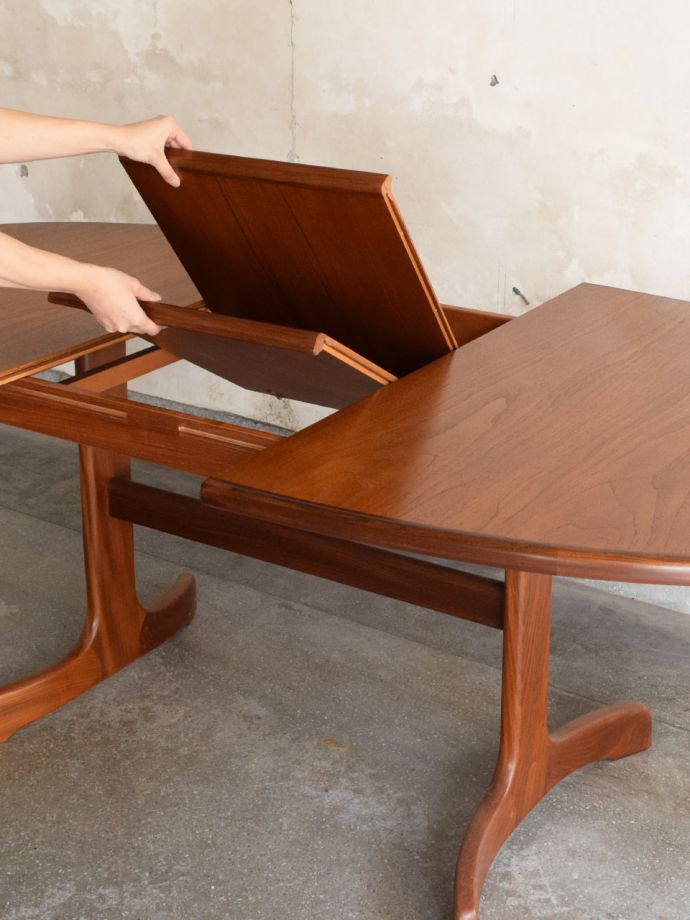 伸長式テーブルのサイズ変更方法