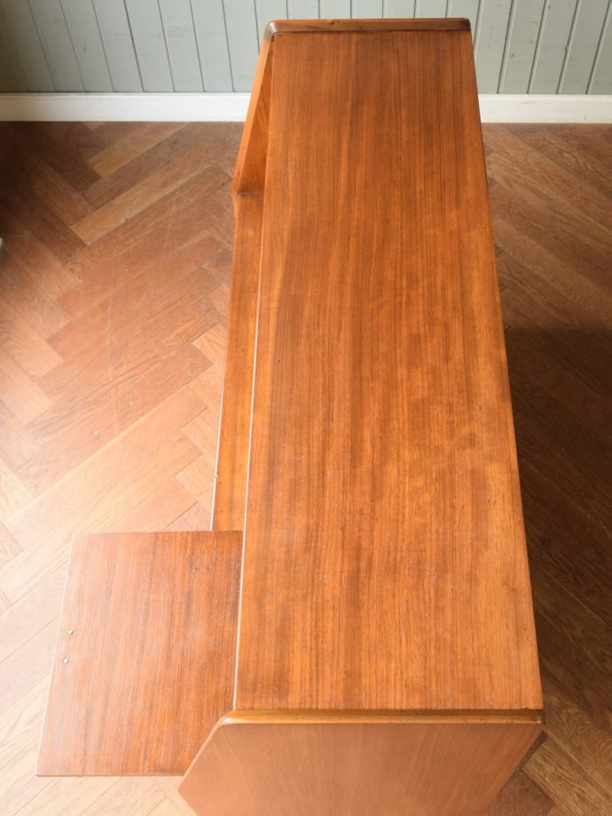 G-planのビンテージ家具の天板