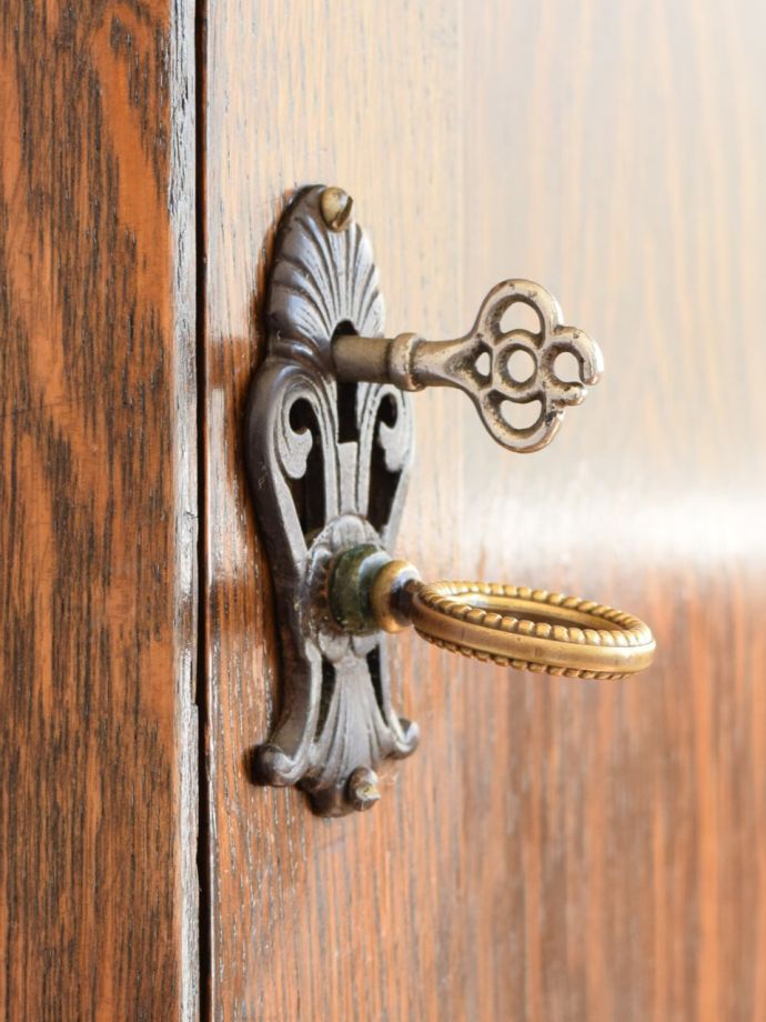 アンティーク家具の取っ手