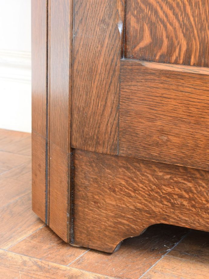 アンティーク家具の脚