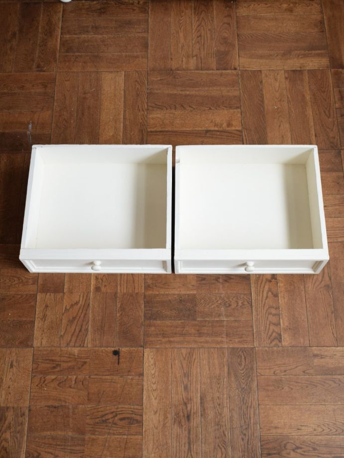 アンティーク家具の引出し