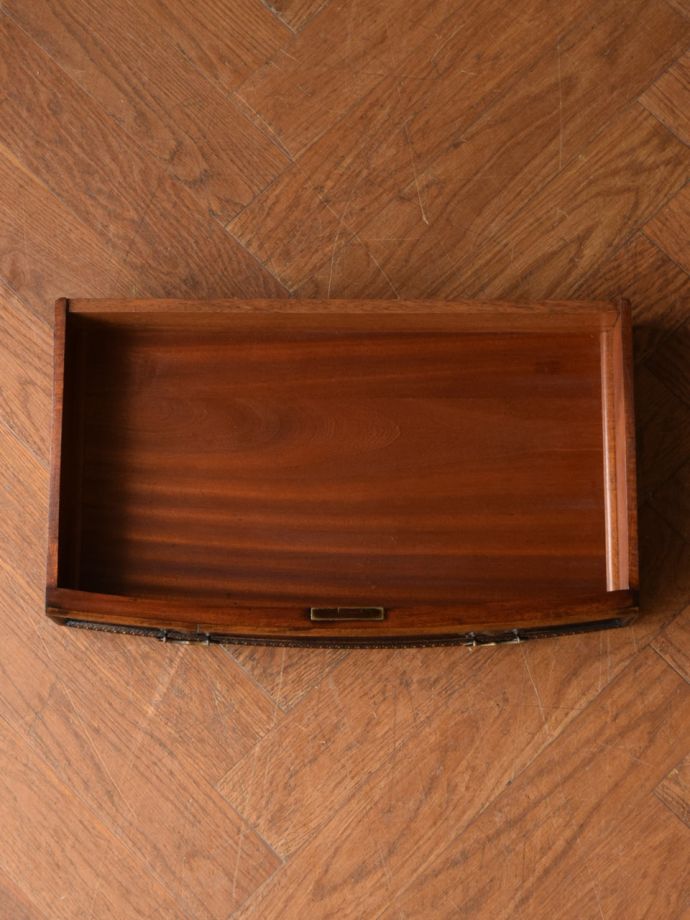 アンティークデスクの引き出し