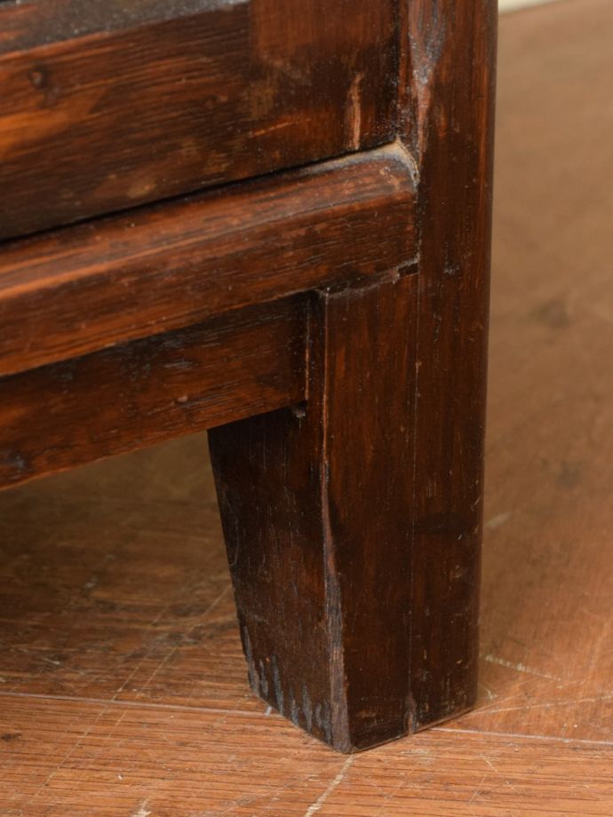 アンティーク家具の脚