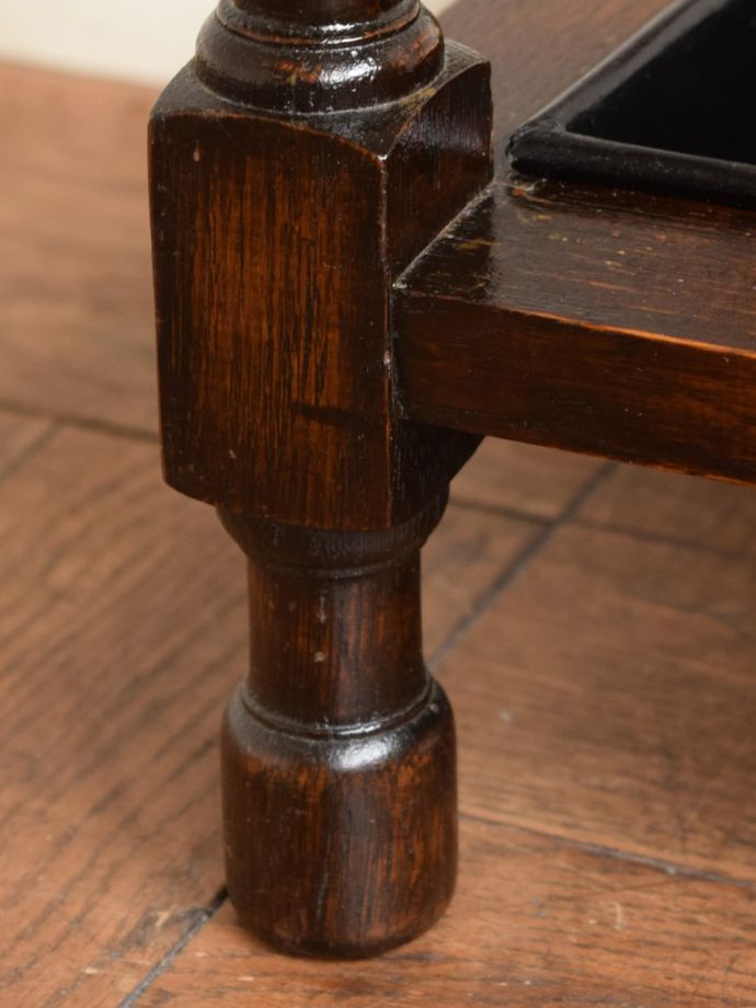 アンティーク家具の脚