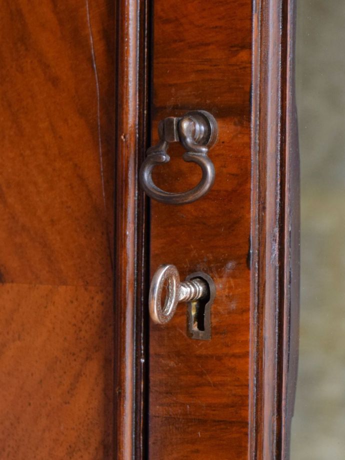 アンティークの鍵と取っ手