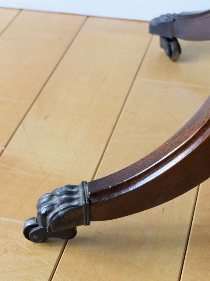 アンティーク家具の脚