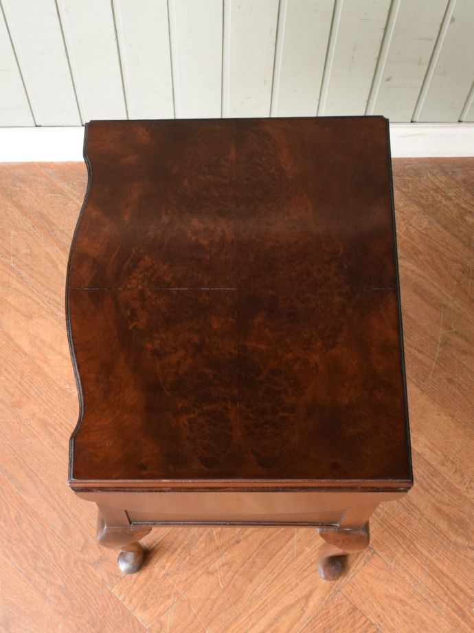 アンティークチェストの天板