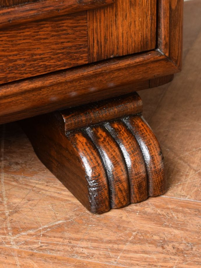 サイドバイサイドの脚