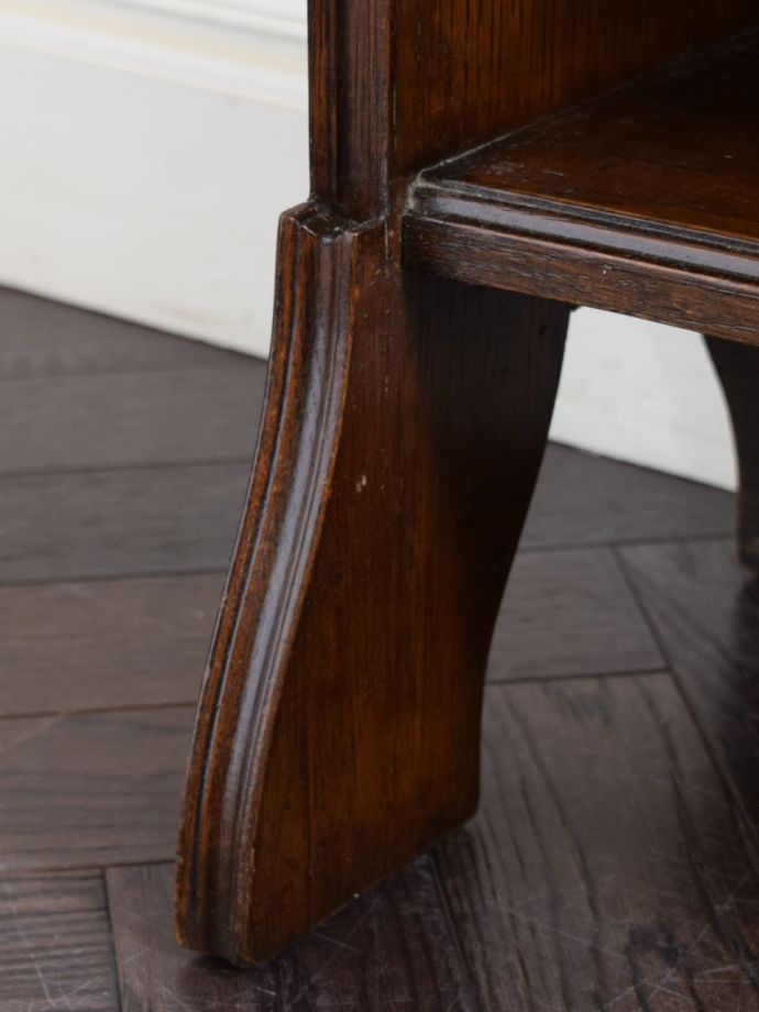 アンティーク家具の脚