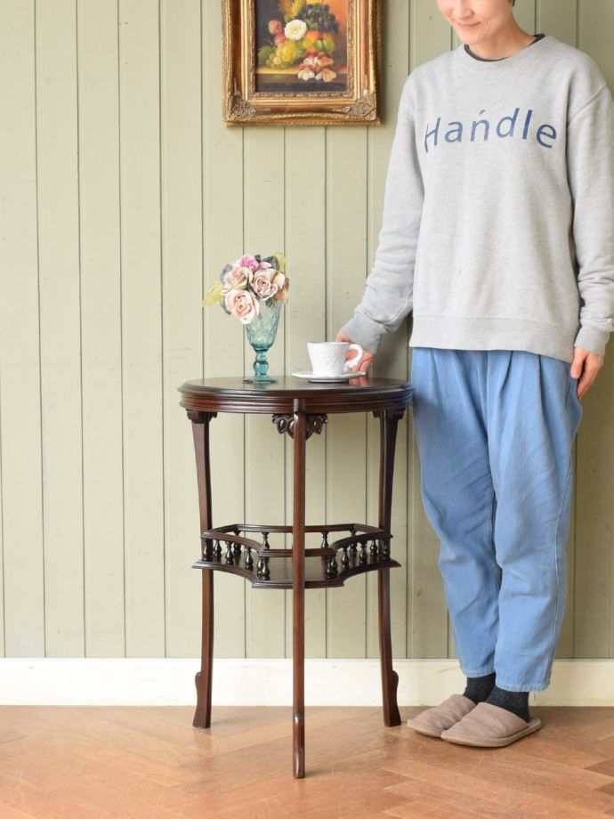 英国のサイドテーブル