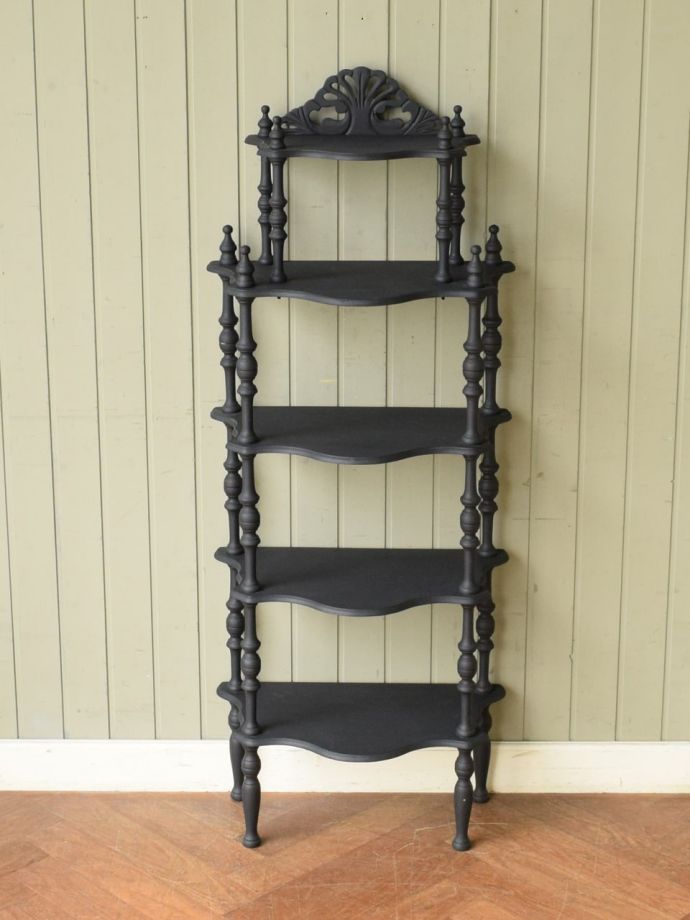 オープンシェルフの棚