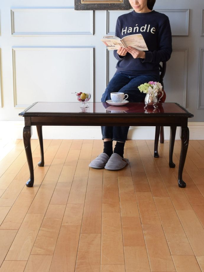 アンティークのコーヒーテーブル