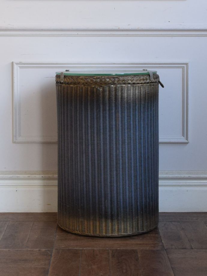 ロイドルームボックスの側面