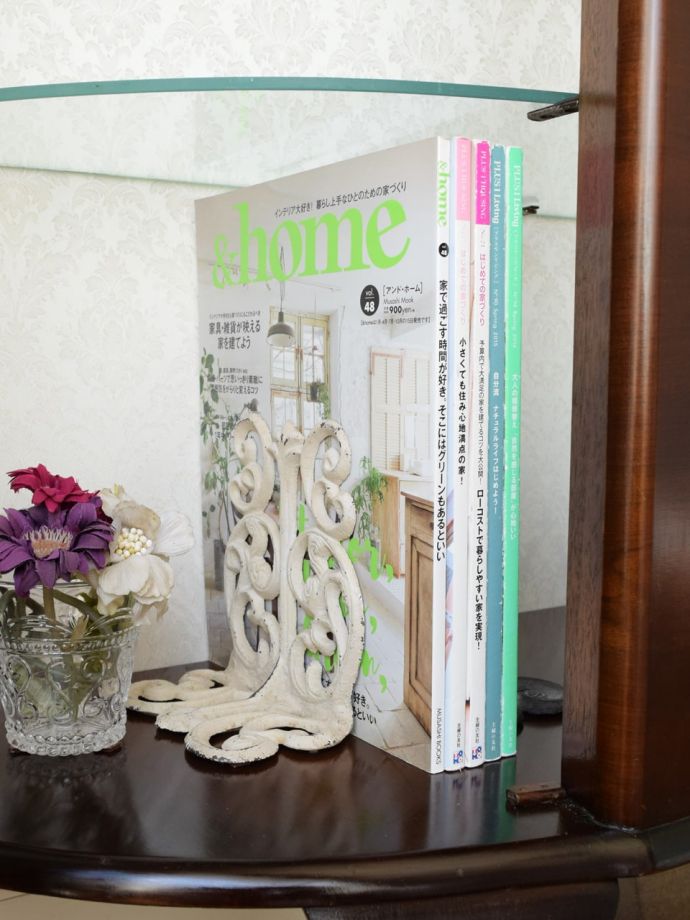 収納たっぷりのキャビネット