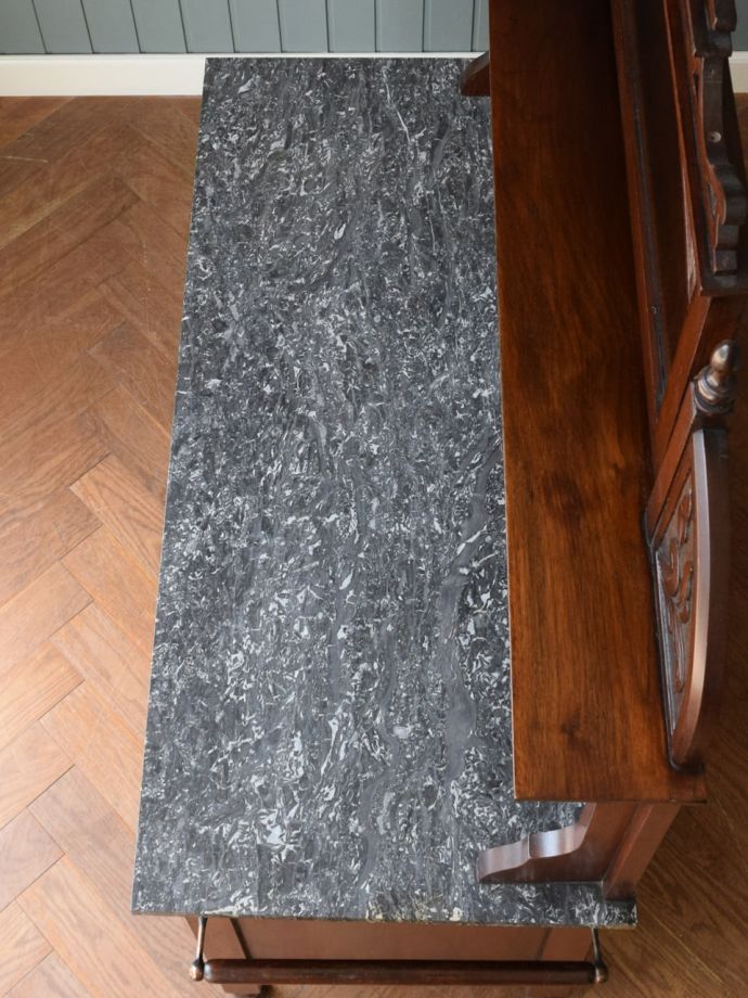 ウォッシュスタンドの天板