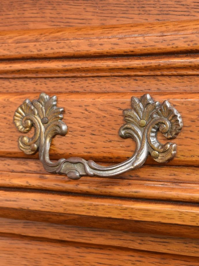 アンティーク家具の取っ手
