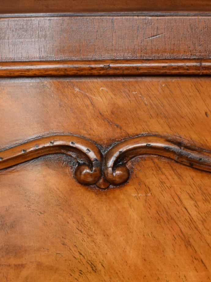 サイドボードの装飾