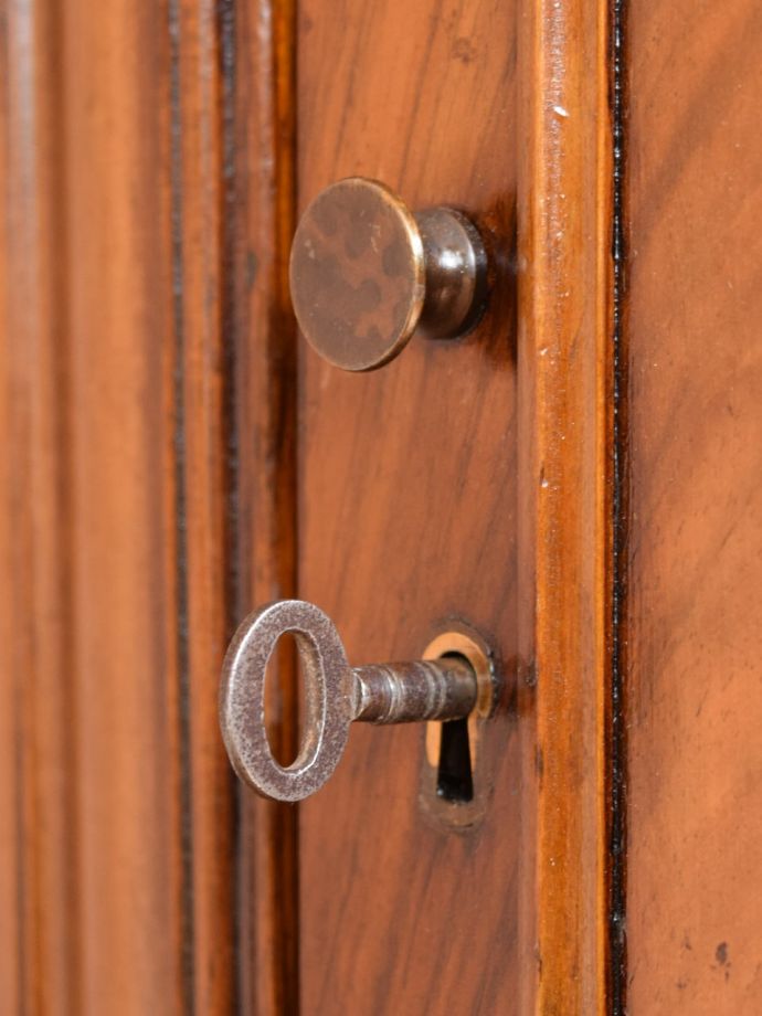 アンティーク家具の鍵