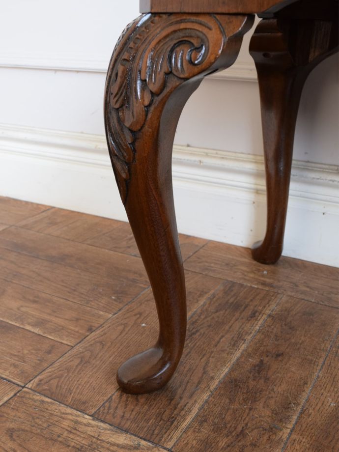 アンティーク家具の脚