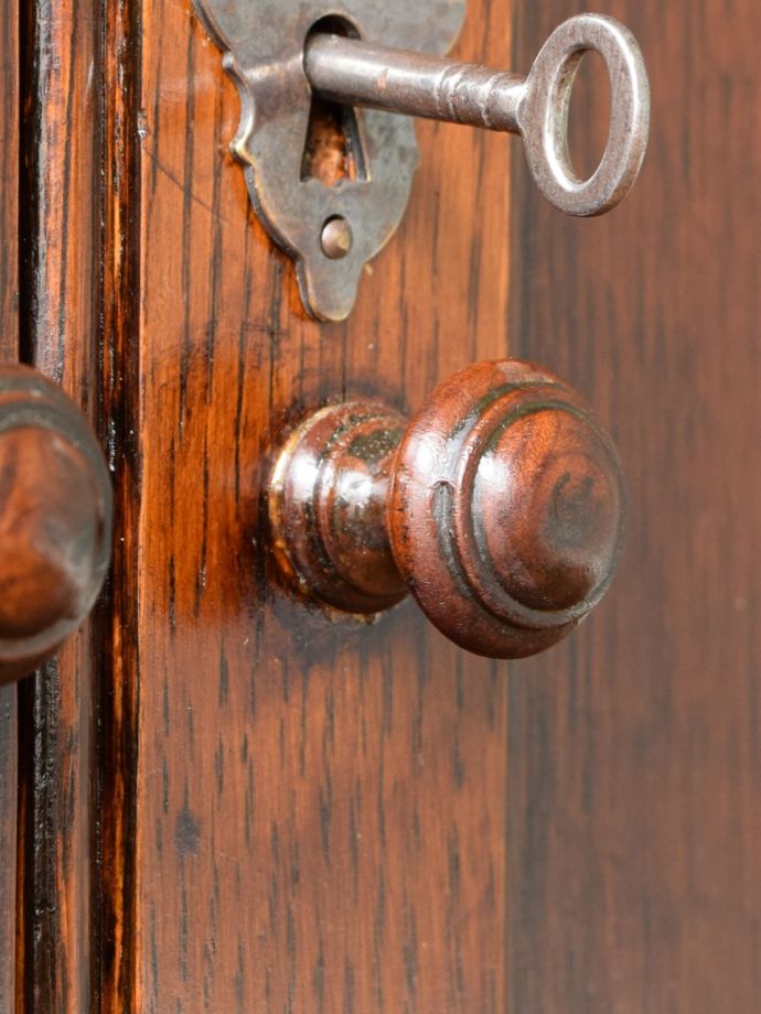 アンティーク家具の取っ手