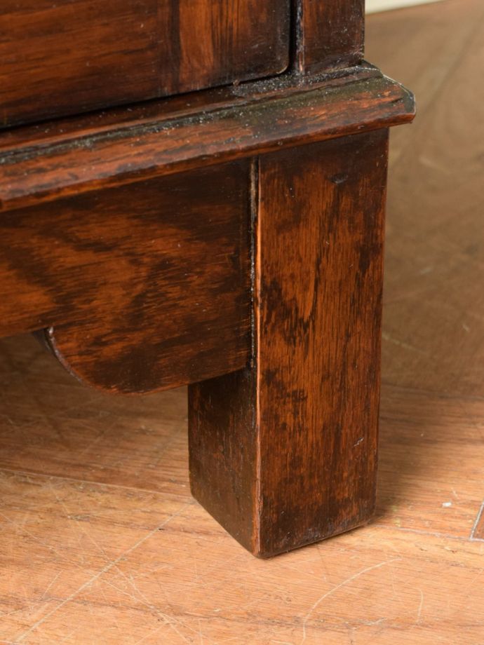 英国アンティークの食器棚、オーク材のガラスキャビネット(z-245-f