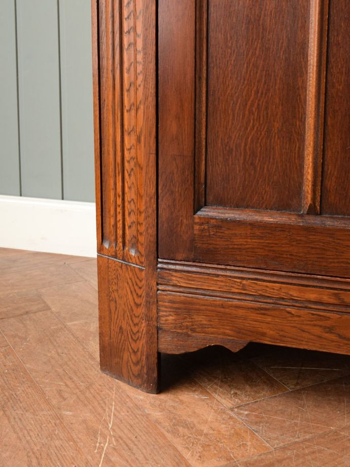 アンティーク家具の脚