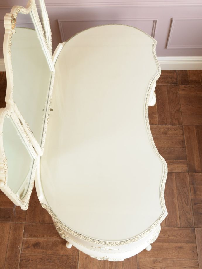 アンティークドレッサーの天板