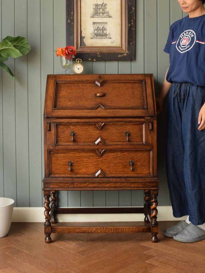 アンティークのライティングビューロー