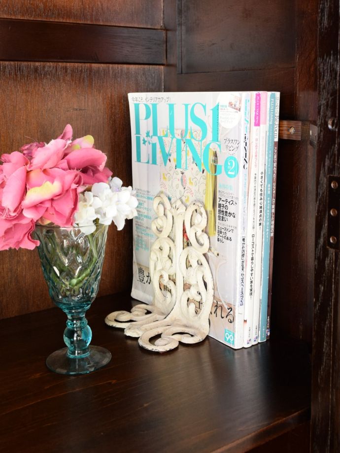 収納たっぷりのキャビネット