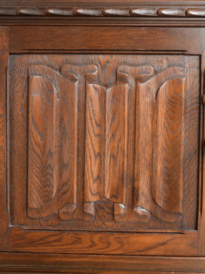 キャビネットの装飾