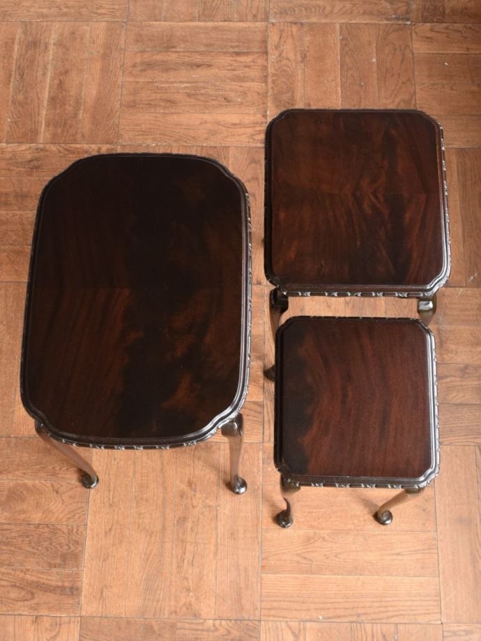 アンティークのテーブルの天板