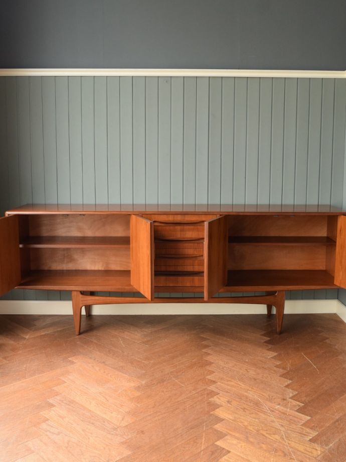 G-planフレスコの扉の中