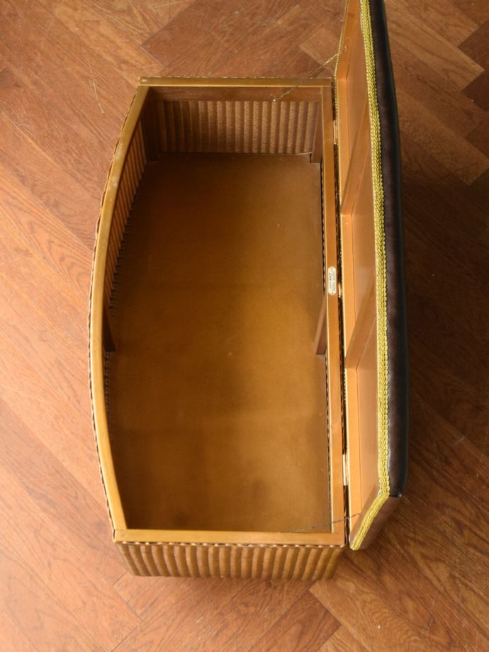 ロイドルームベンチの収納