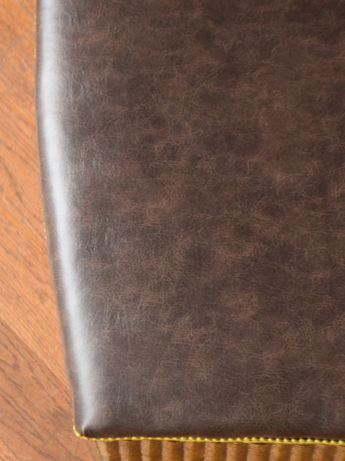 ロイドルームベンチの座面