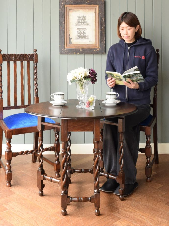 アンティークのゲートレッグテーブル