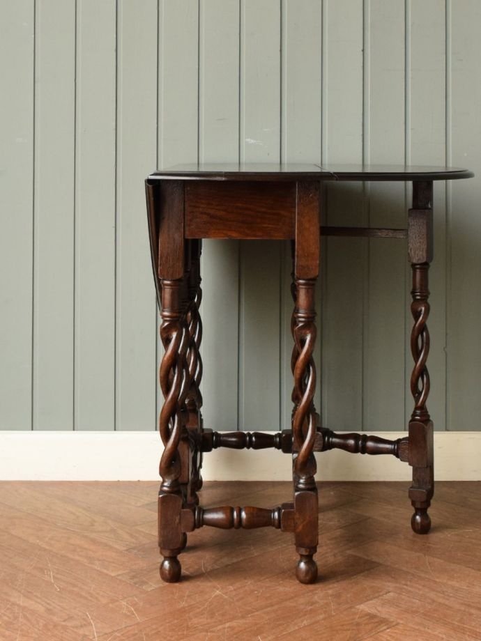 3サイズで楽しめる折り畳みテーブル