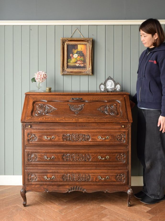 フランスのアンティークビューロー