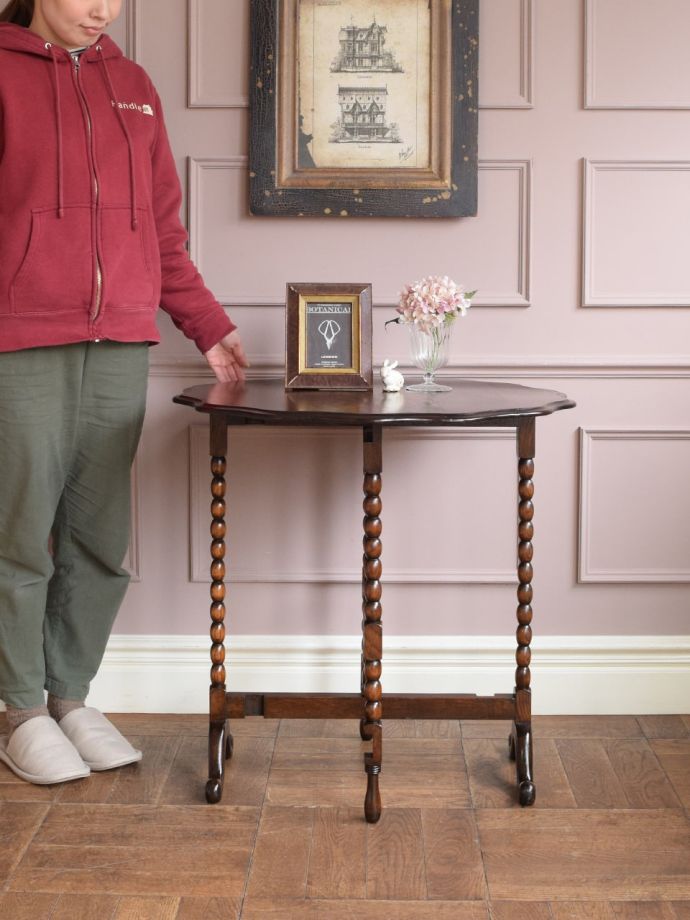 英国のサイドテーブル