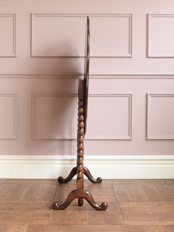 折り畳み式テーブルの側面