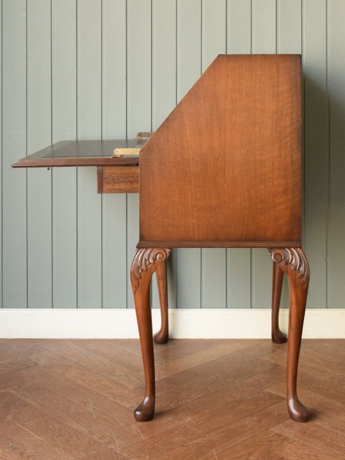 ビューローの側面