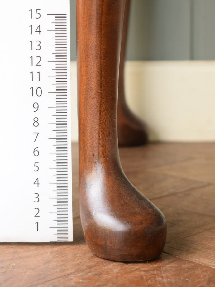 アンティーク家具の脚