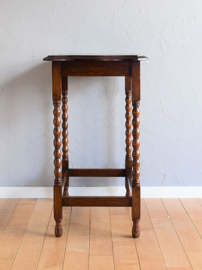 オケージョナルテーブルの側面