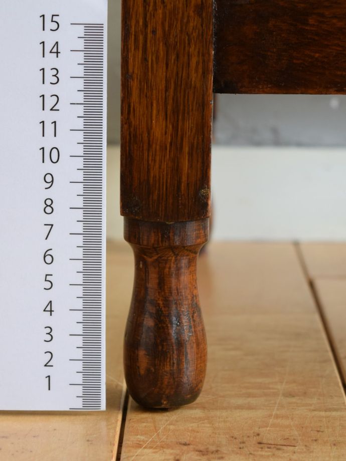 アンティーク家具の脚