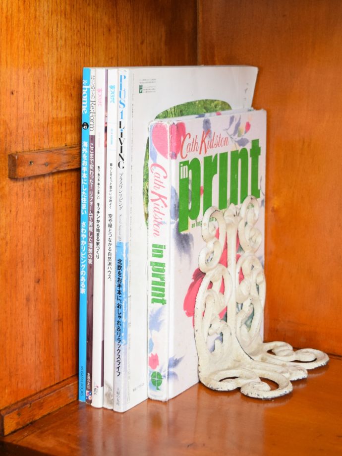 収納たっぷりのキャビネット