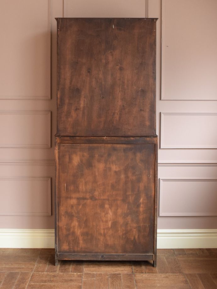 ビューローブックケースの後ろ姿