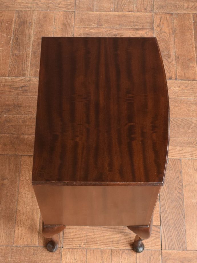 おしゃれなチェストの天板