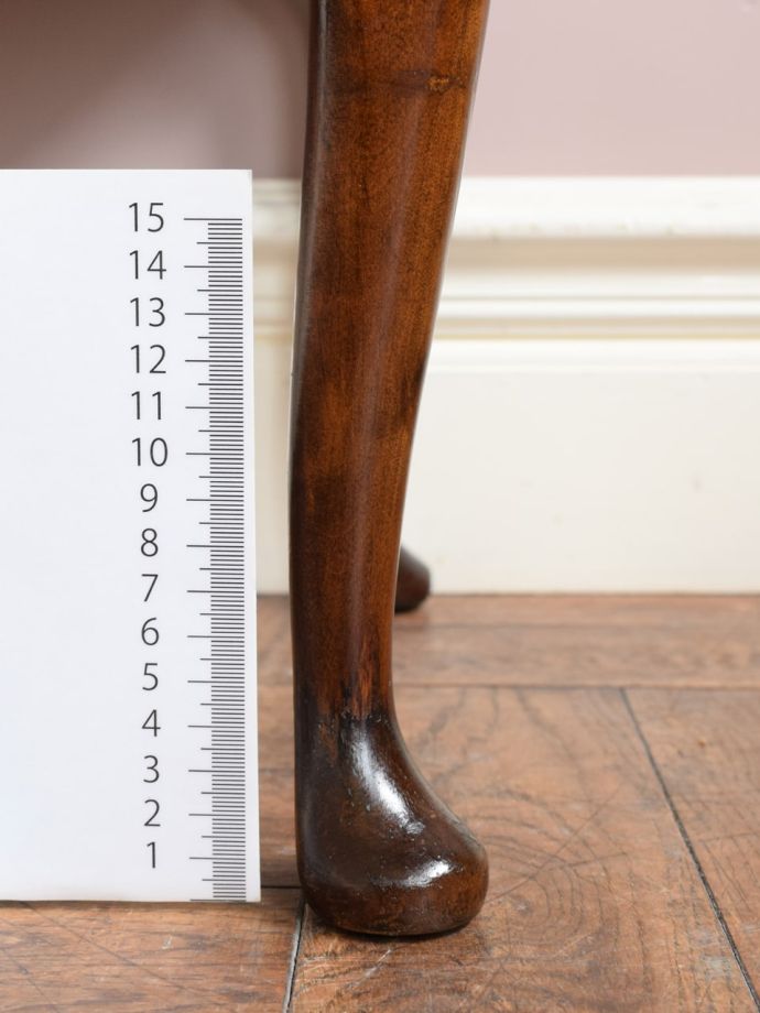 アンティーク家具の脚