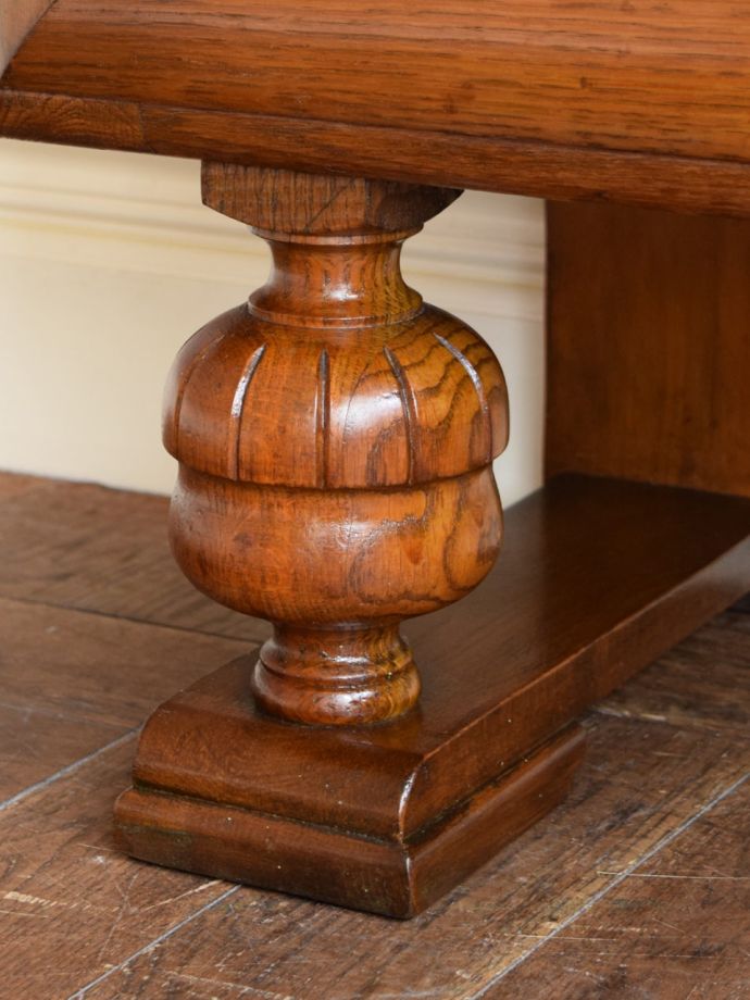 アンティーク家具の脚