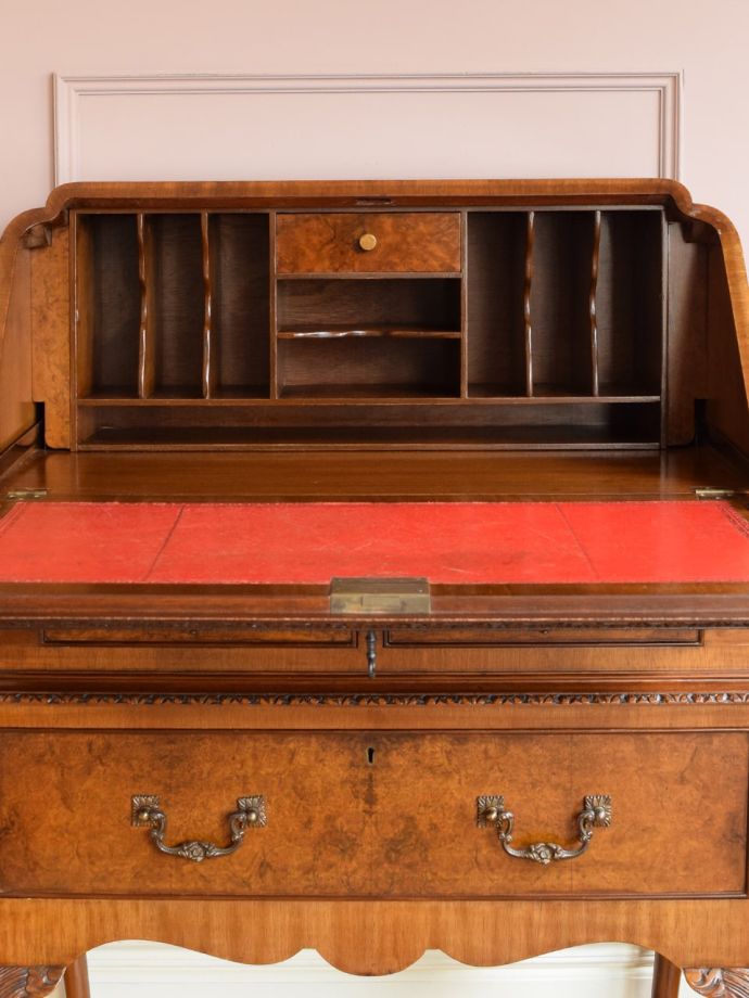 アンティークビューローの扉の中